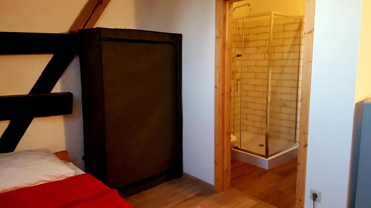Dziewanna Lägenhet Brzeziniec Exteriör bild